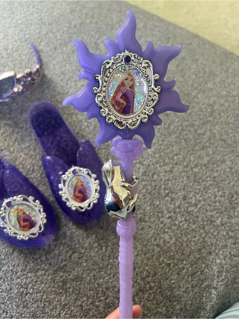 Rapunzel heels, wand, tiara 👑